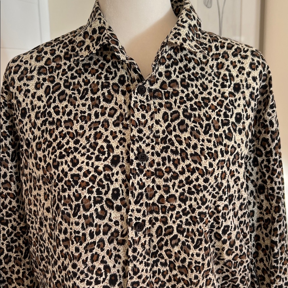 Lars Amadeus Animal Print long sleeve button front shirt